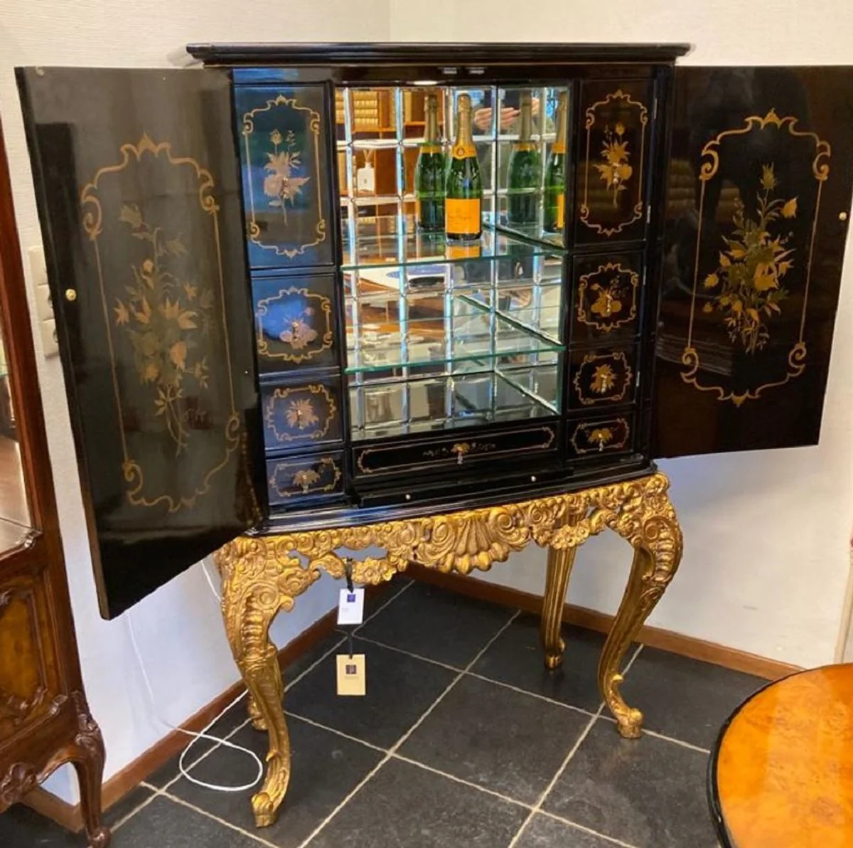 Luxury baroque bar cabinet black / multicolored / gold - magnificent solid wood cabinet with LED lighting - baroque living room furniture - baroque bar furniture - baroque hotel furniture