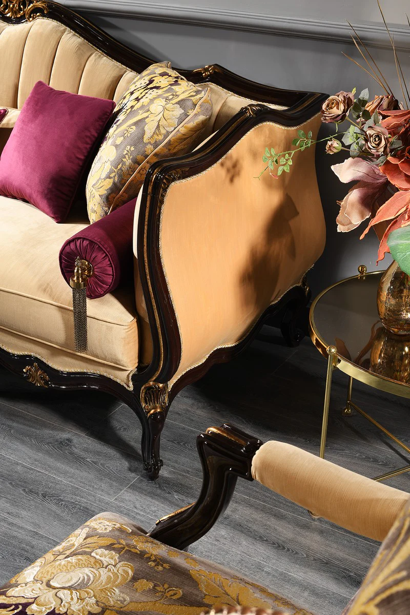 Luxury baroque sofa beige / black / gold 250 x 110 x H. 90 cm - magnificent living room sofa - baroque furniture