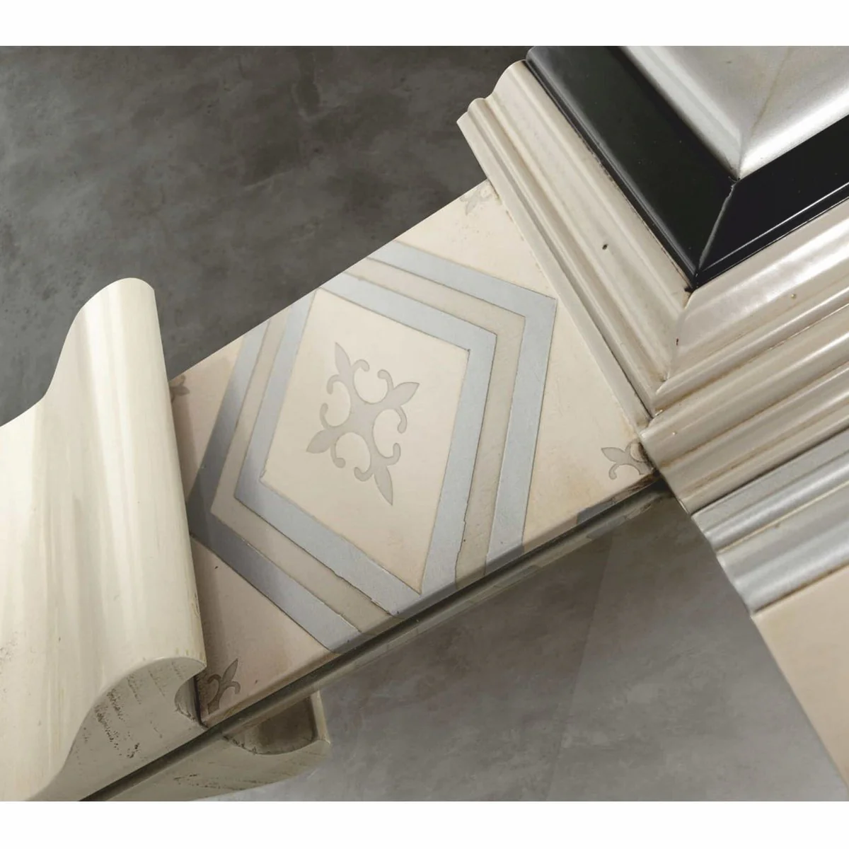 Luxury designer mirror colorful 135 cm - luxury designer furniture