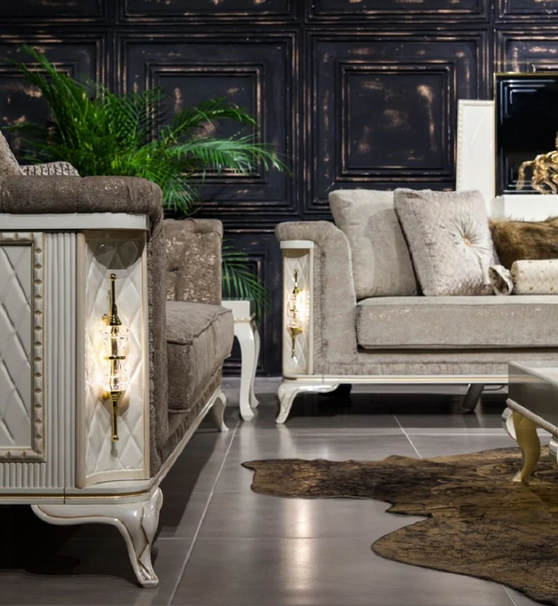 Luxury Baroque Sofa Light Gray / White / Gold - Illuminated Living Room Sofa in Baroque Style - Baroque Living Room Furniture - Noble & Magnificent