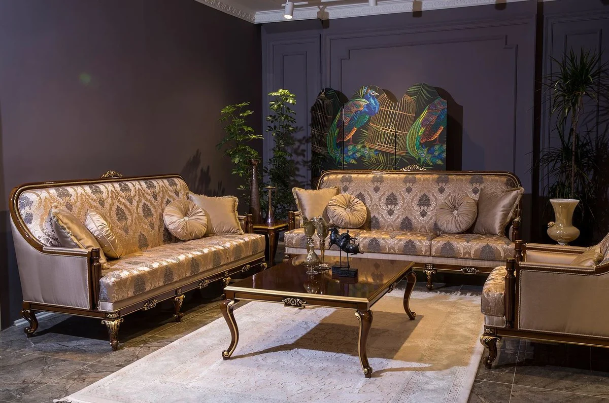 From the luxury collection of Casa Padrino!