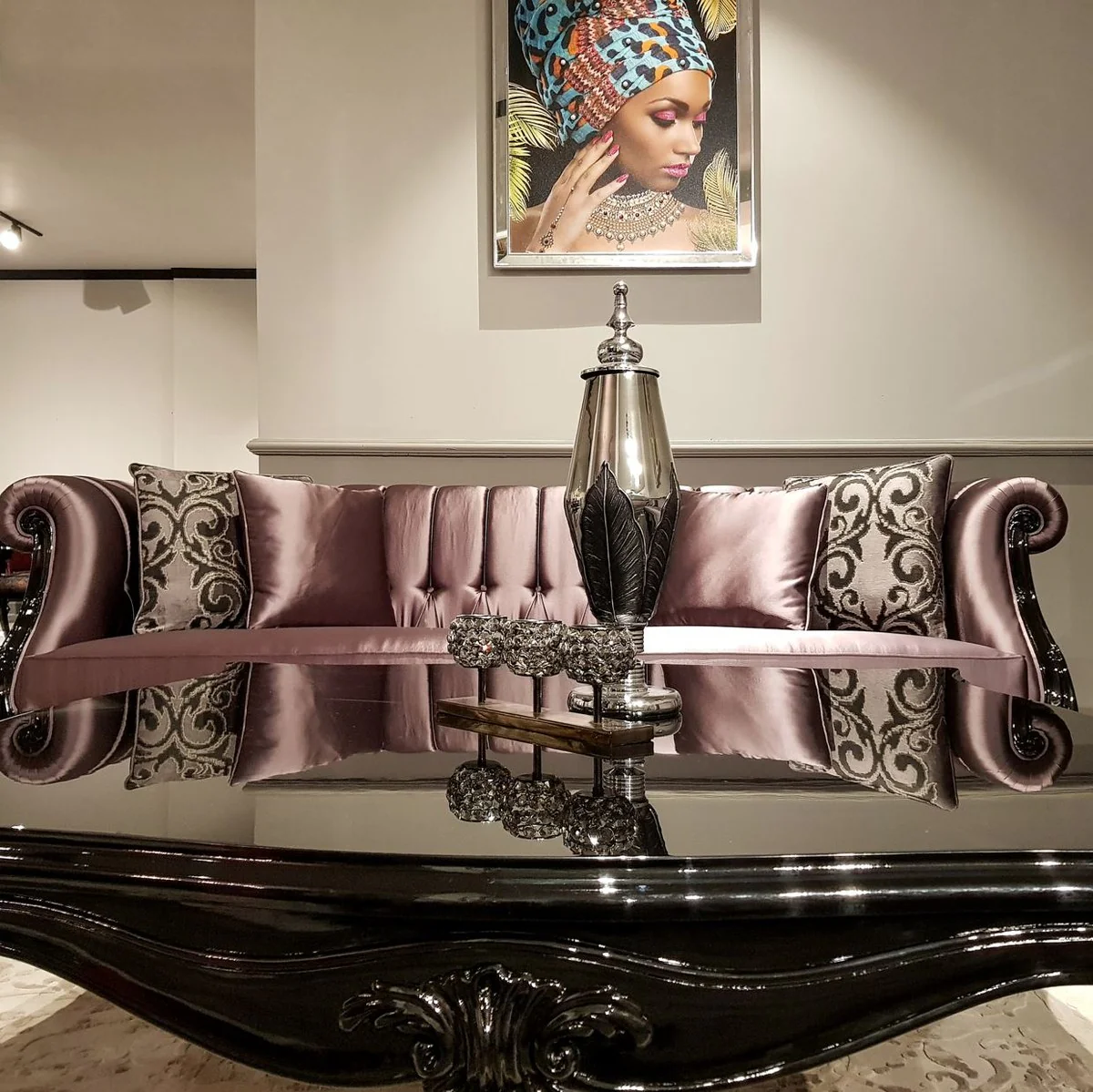 Luxury Baroque Chesterfield Sofa Pink / Black - Magnificent Living Room Sofa - Baroque Living Room Furniture - Luxury Quality