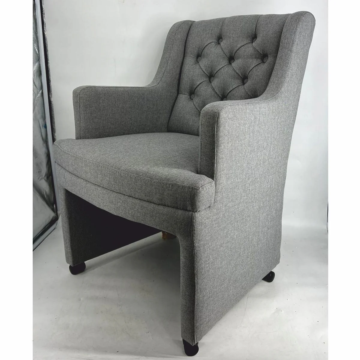 Chesterfield dining chair / office chair with armrests and wheels gray