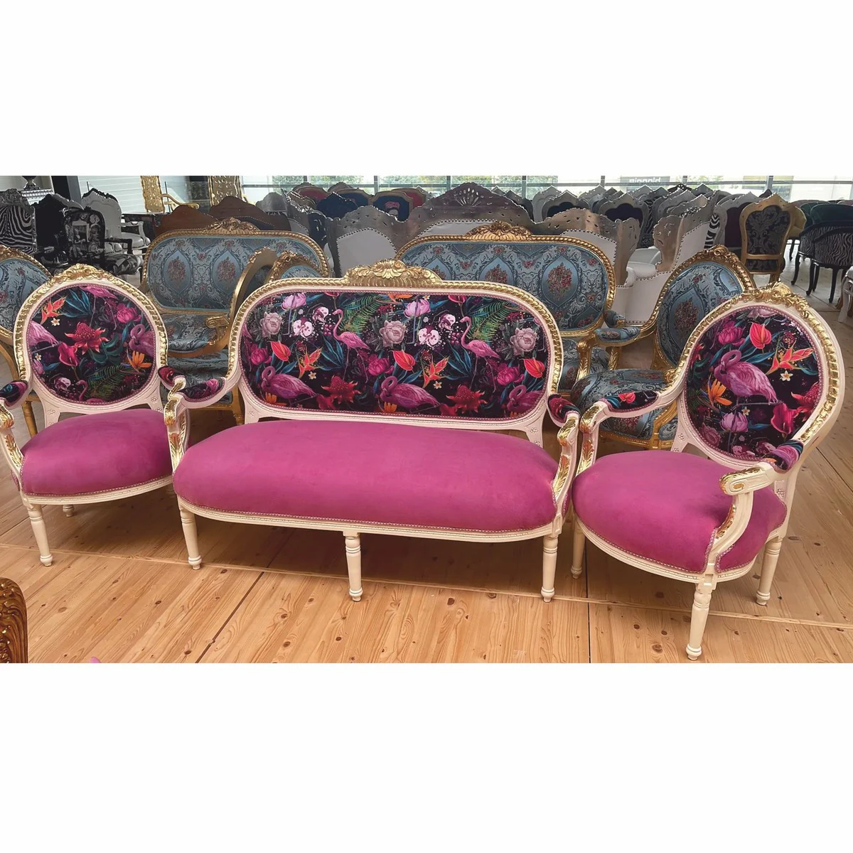 Baroque Medallion Salon Chair Pink / Colorful / White / Gold H. 100 cm - Baroque Furniture